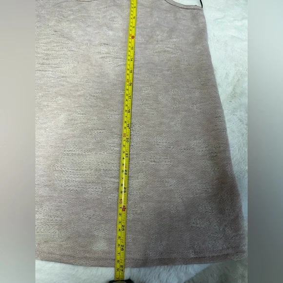 ALO Yoga Mauve Tank Top - Picture 8 of 8